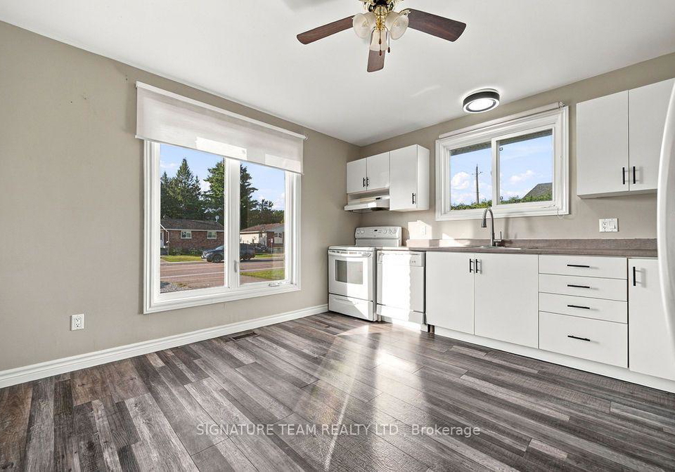 32-herman-street-petawawa-ontario-x13781956