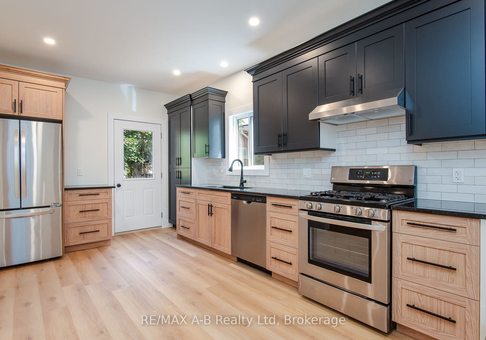40-east-gore-street-stratford-ontario-x13781980