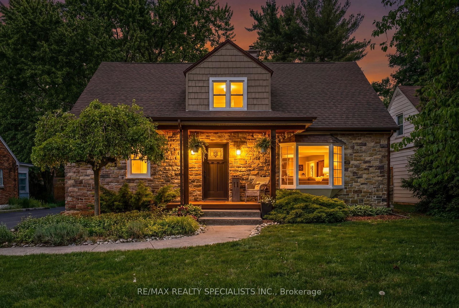 11-kingsway-boulevard-grimsby-ontario-x13782016