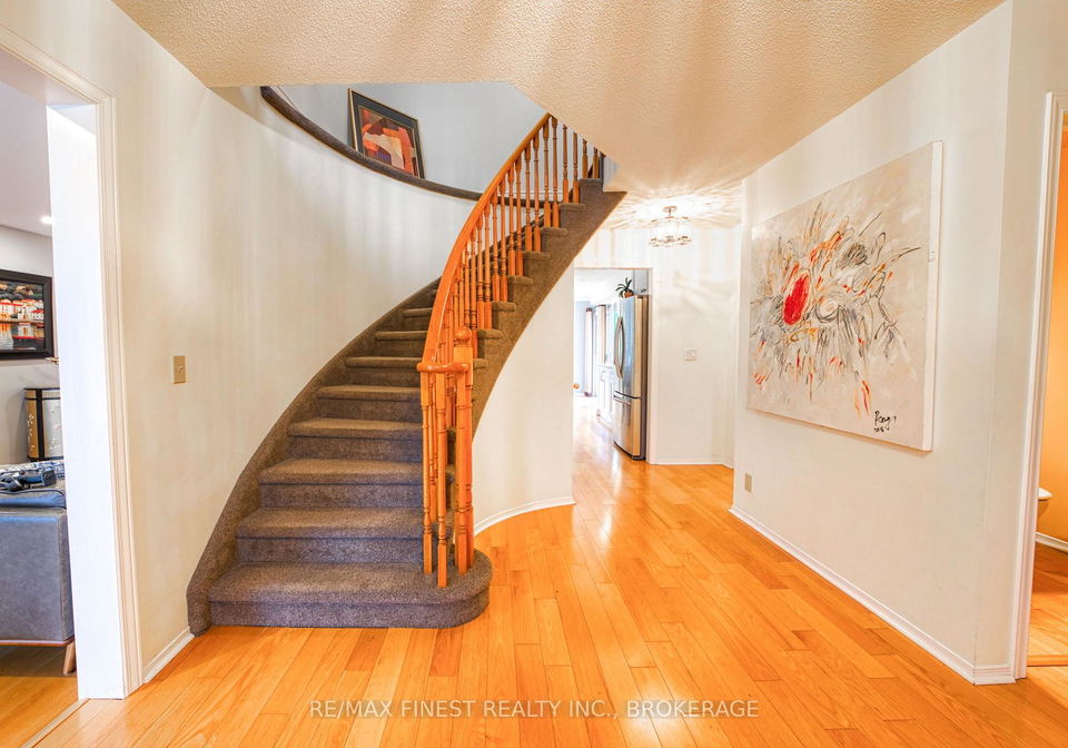 719-woodside-drive-kingston-ontario-x13782174