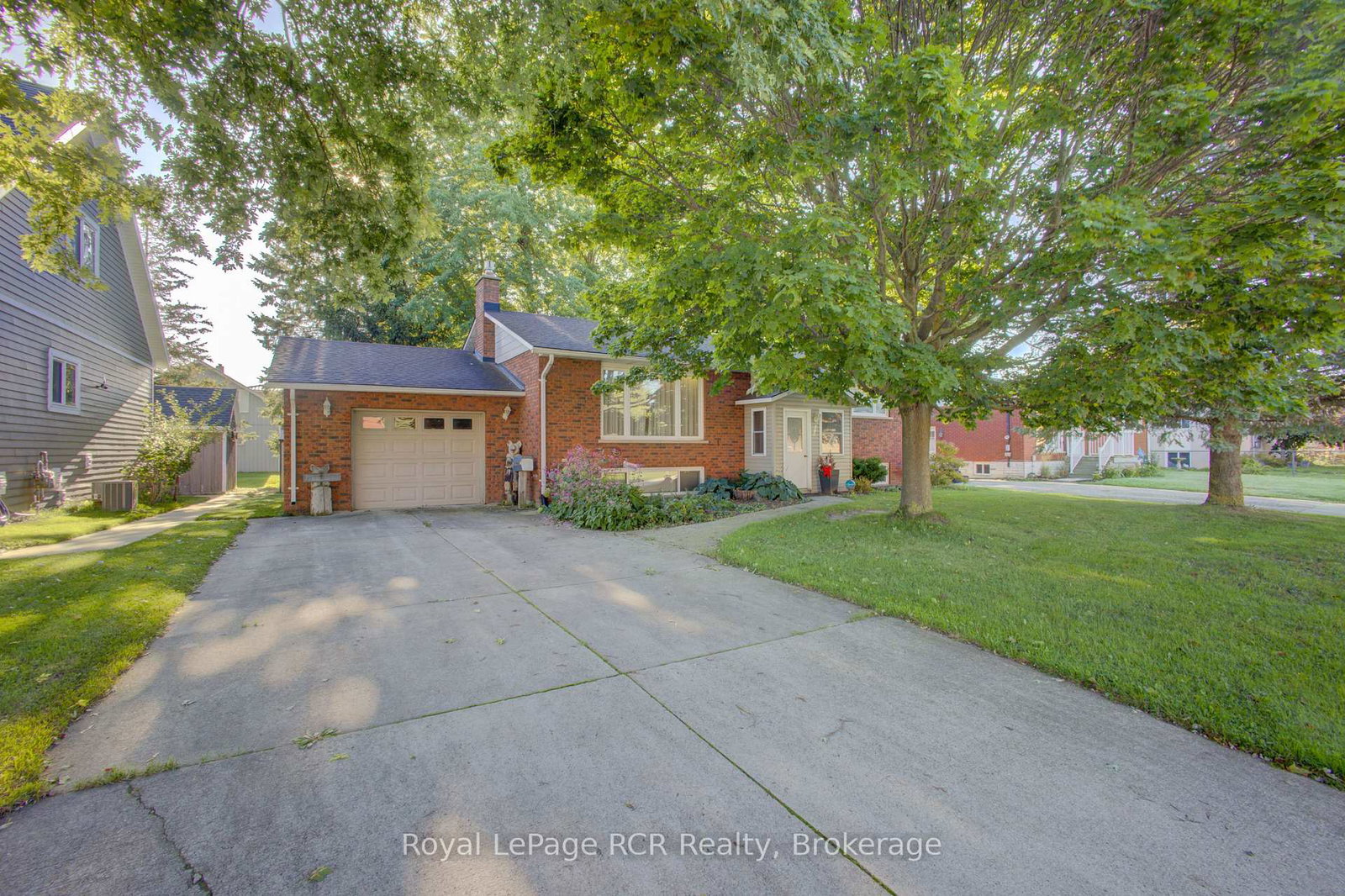 114-preston-street-s-wellington-north-ontario-x13782618