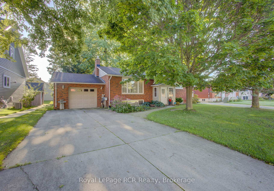 114-preston-street-s-wellington-north-ontario-x13782618