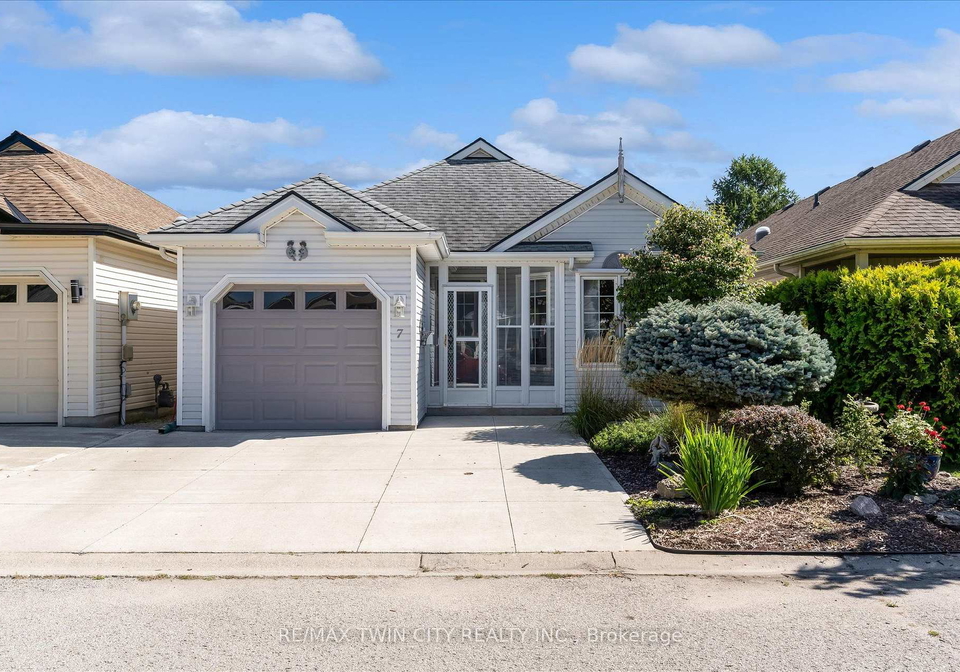 7-aspen-lane-norfolk-ontario-x13783098