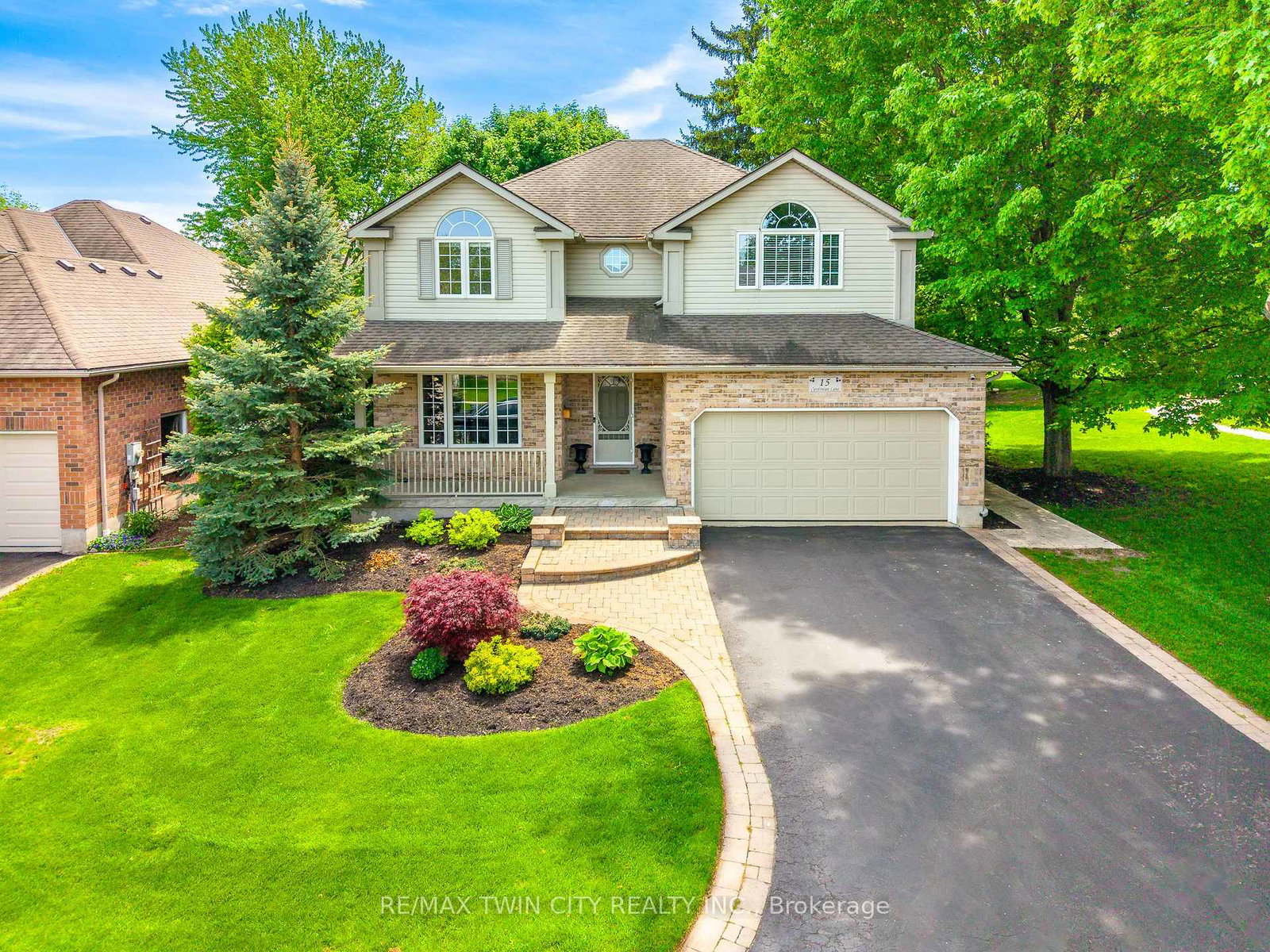 15-carolinian-lane-cambridge-ontario-x13783754