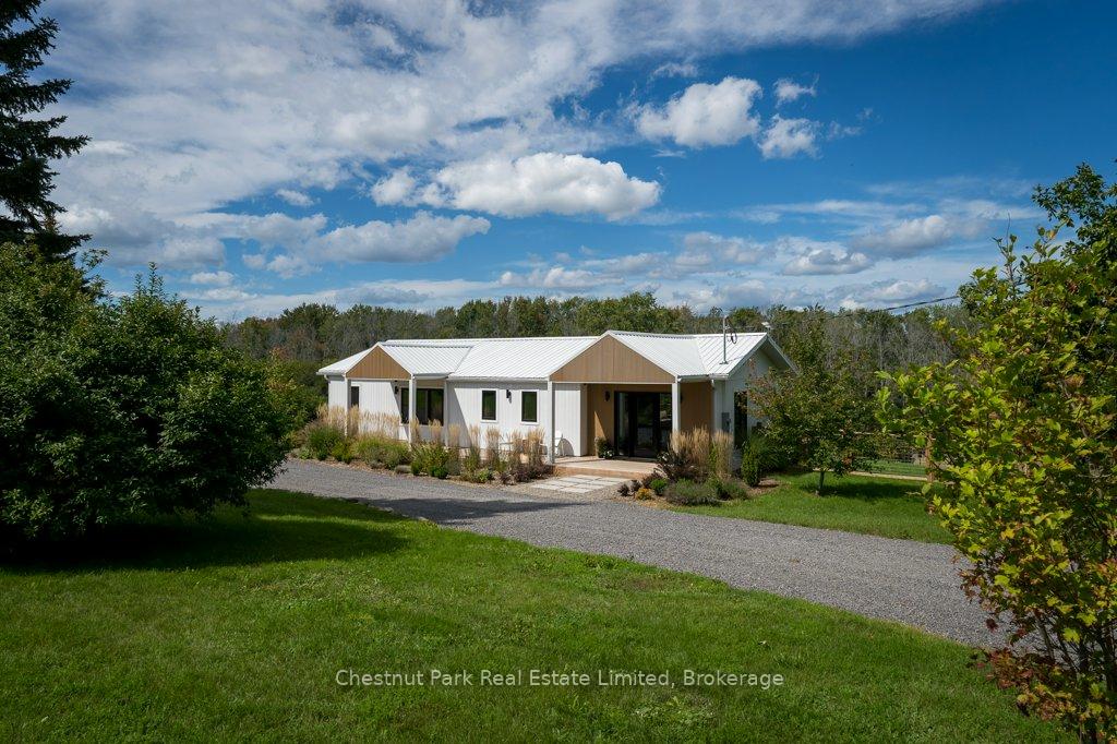 1108-closson-road-prince-edward-county-ontario-x13783854