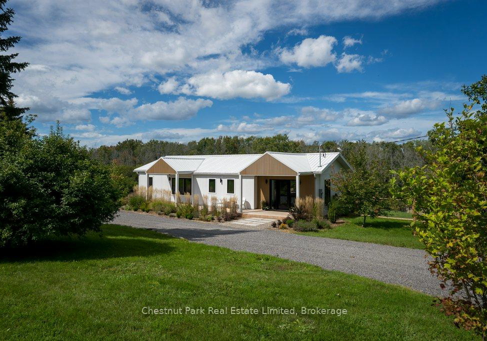 1108-closson-road-prince-edward-county-ontario-x13783854