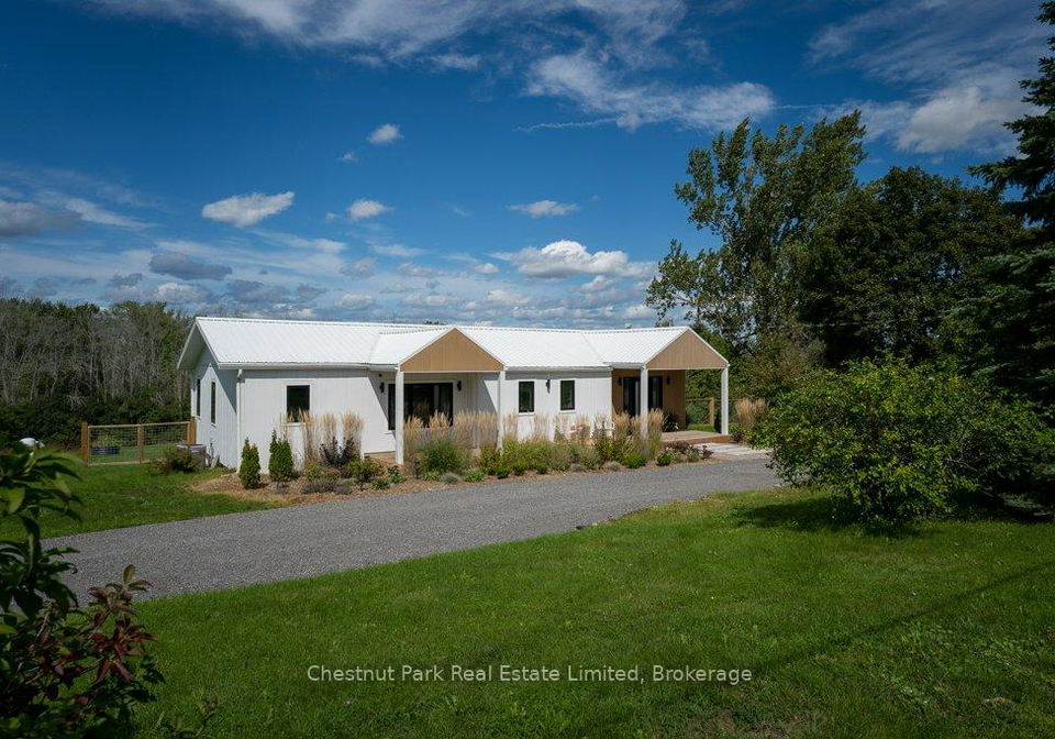 1108-closson-road-prince-edward-county-ontario-x13783854