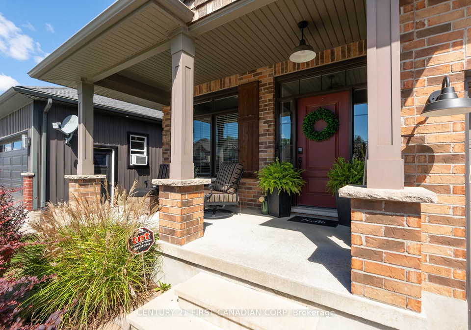 276-walnut-street-lucan-biddulph-ontario-x13784028