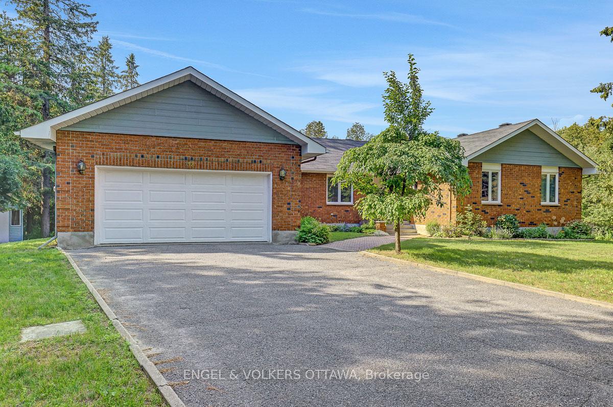132-grey-stone-drive-ottawa-ontario-x13784032