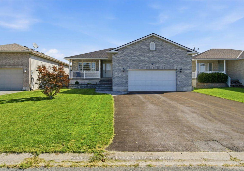 35-forest-valley-drive-quinte-west-ontario-x13784124
