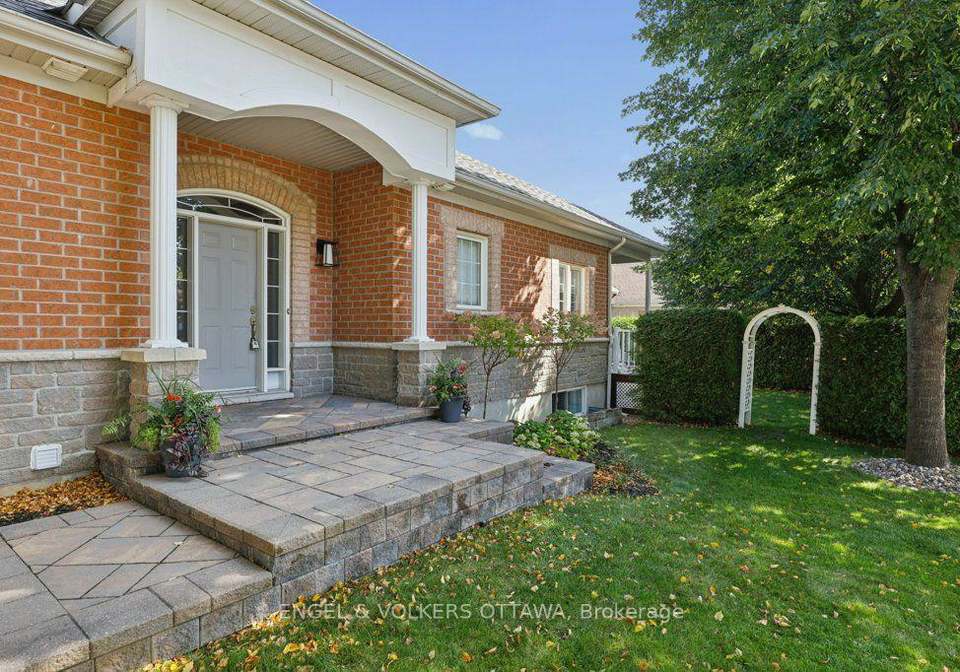 5-goldora-private-kanata-ontario-x13784668