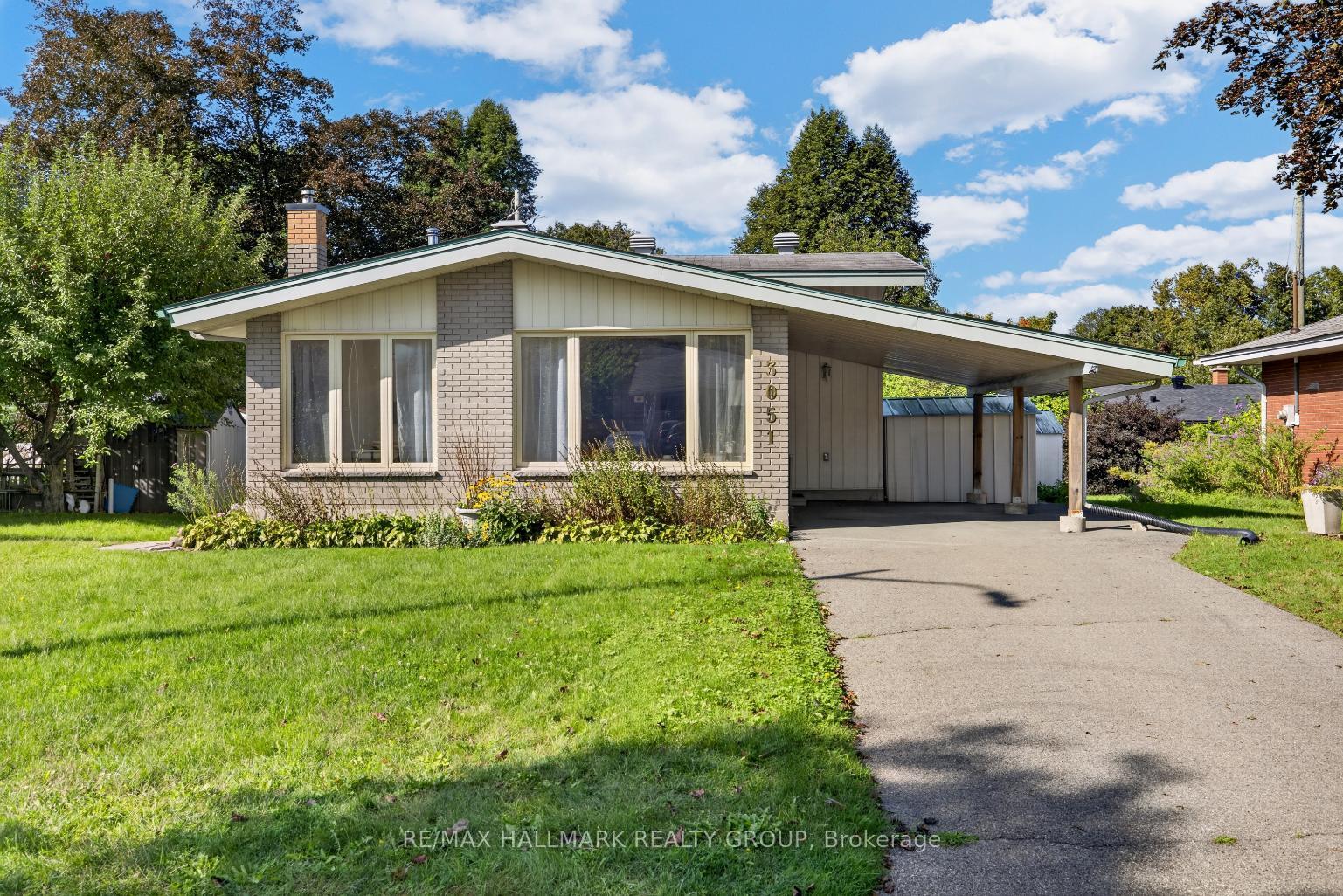 3051-cowan-crescent-ottawa-ontario-x13784764