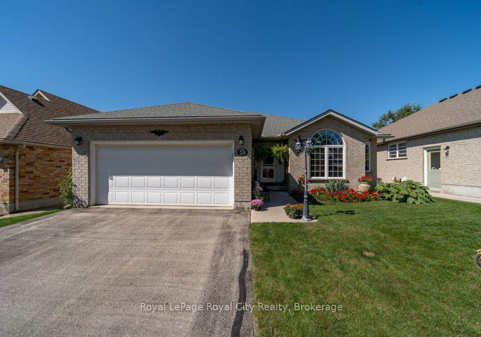 20-dickinson-court-centre-wellington-ontario-x13784942