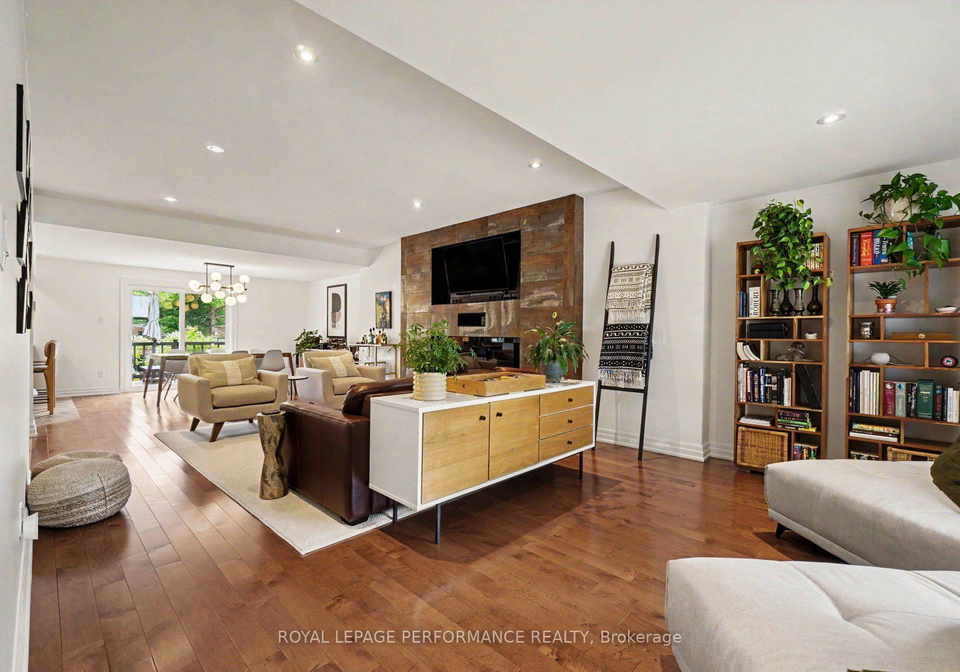 2061-cabot-street-ottawa-ontario-x13784972