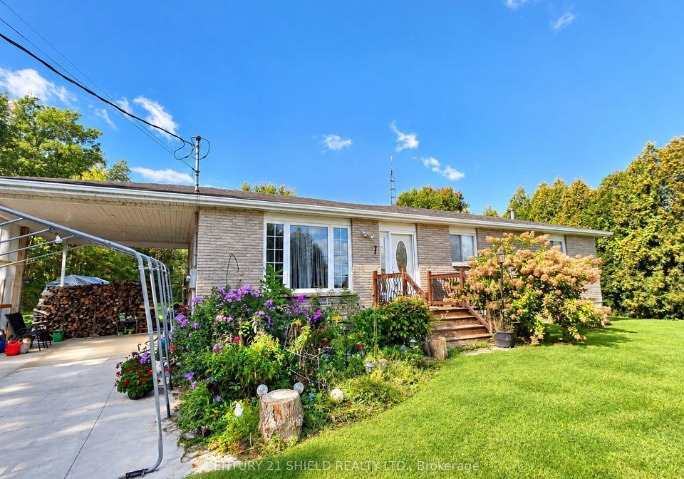 4770-county-road-15-south-stormont-ontario-x13785304