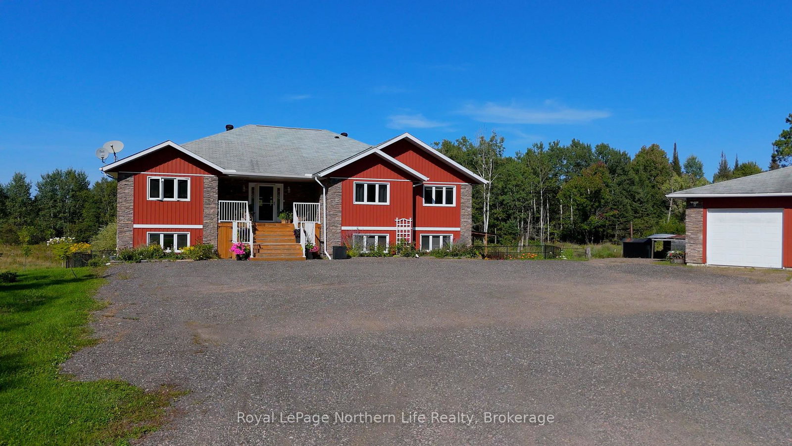 1909-hart-road-callander-ontario-x13785316