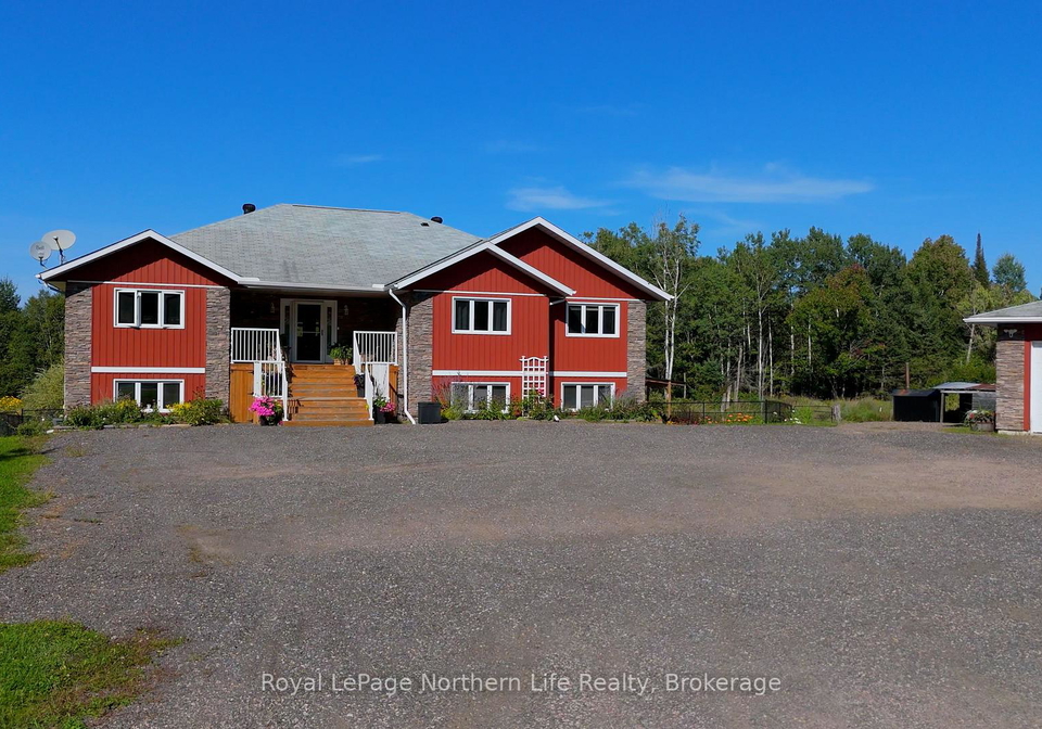 1909-hart-road-callander-ontario-x13785316