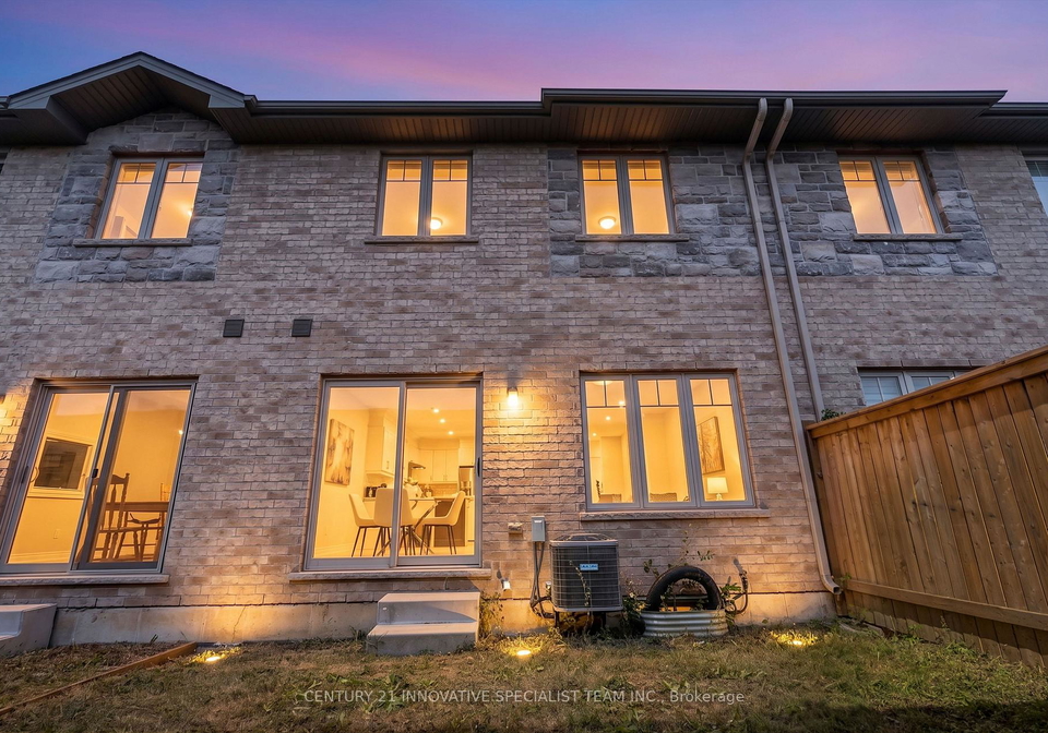 98-shoreview-place-hamilton-ontario-x13785762