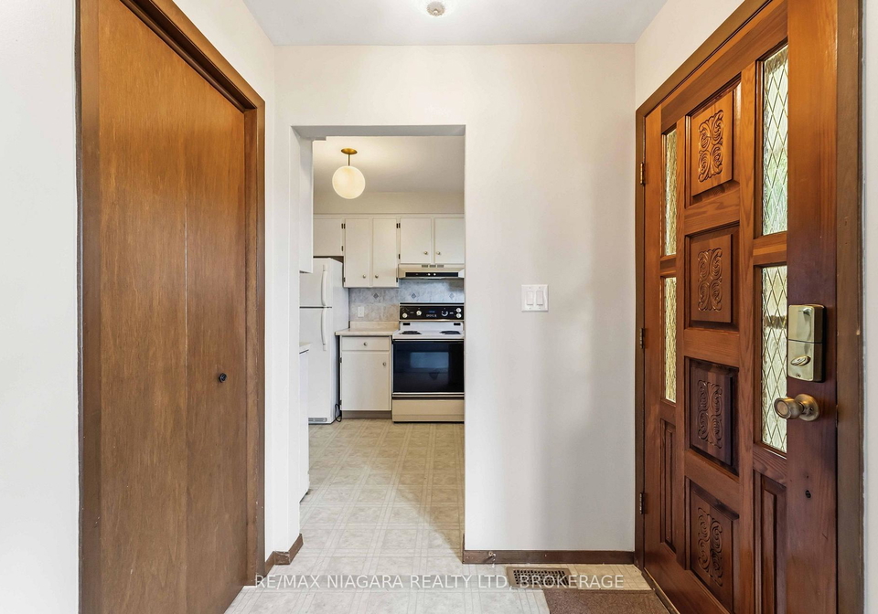 34-royal-road-port-colborne-ontario-x13786012