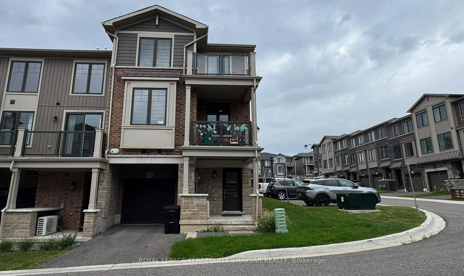 10-birmingham-drive-cambridge-ontario-x13786300