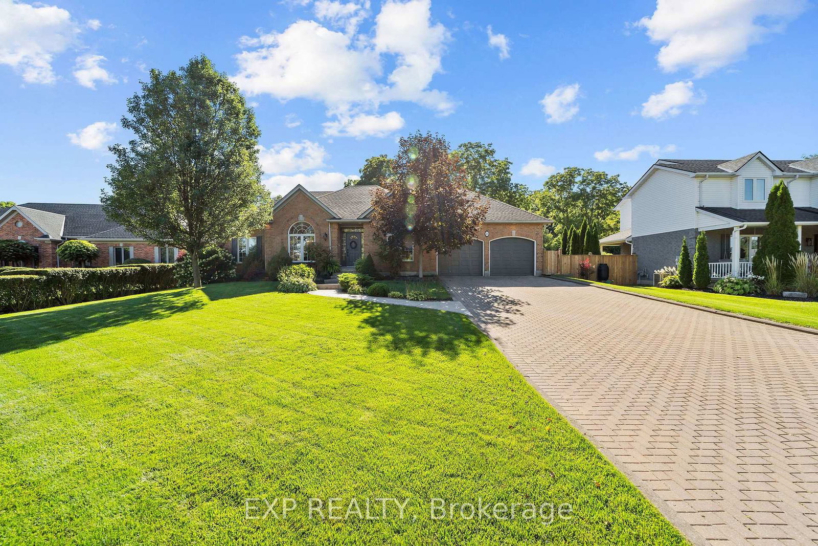 35-heritage-place-middlesex-centre-ontario-x13786390