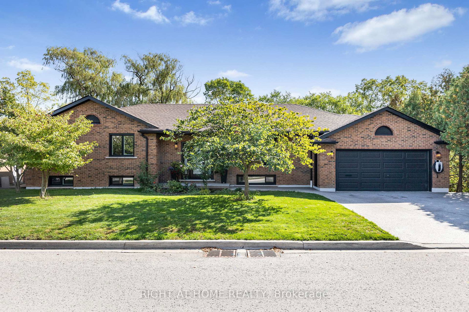23-riverview-boulevard-st-catharines-ontario-x13786420