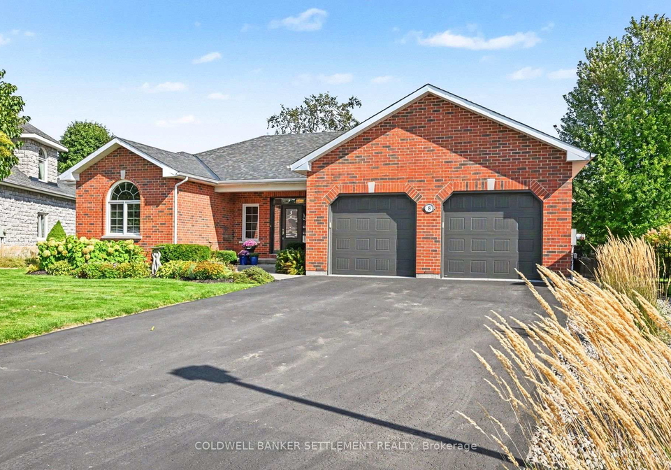8-taggart-crescent-perth-ontario-x13786656