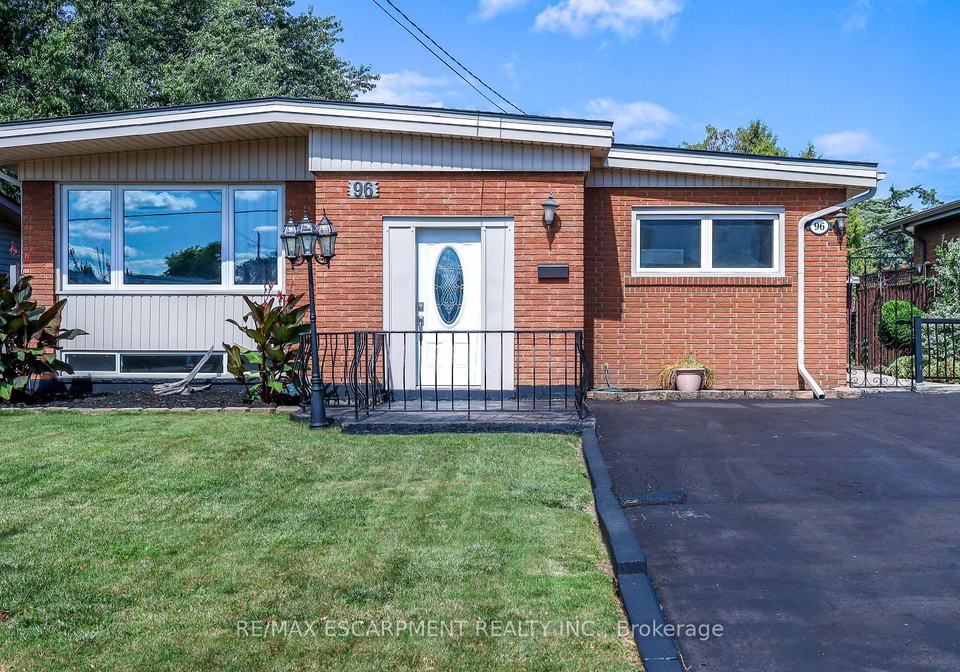 96-fielding-crescent-hamilton-ontario-x13786668