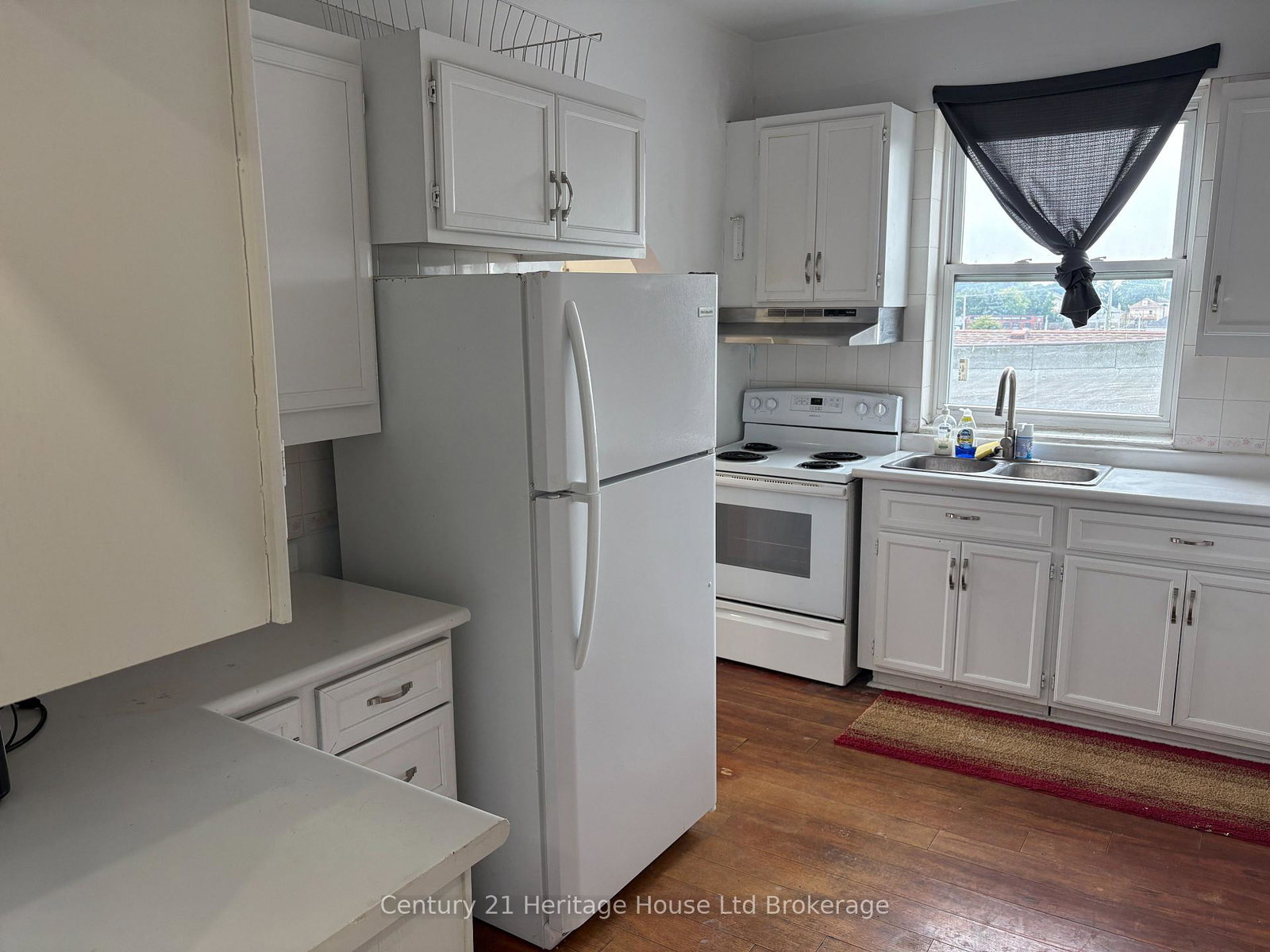 694-dundas-street-woodstock-ontario-x13786770
