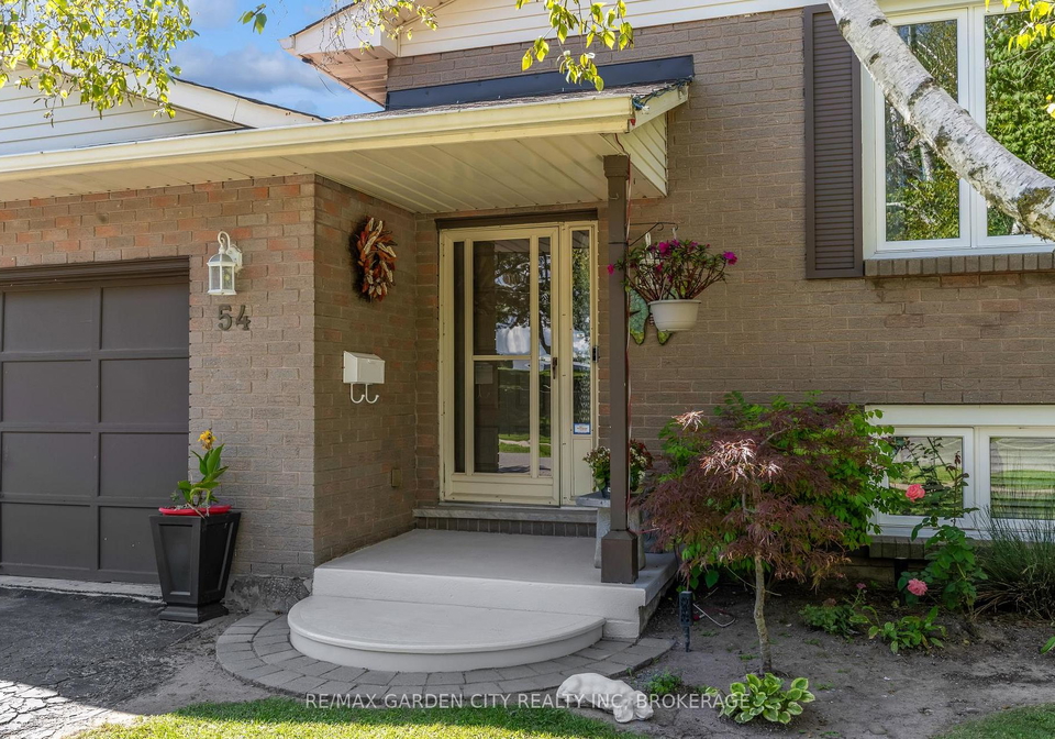 54-crestcombe-road-st-catharines-ontario-x13786952