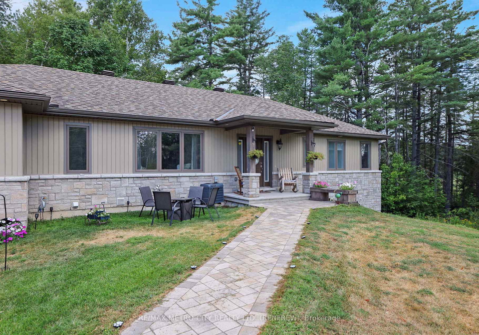 2457-burnstown-road-mcnabbraeside-ontario-x13787028
