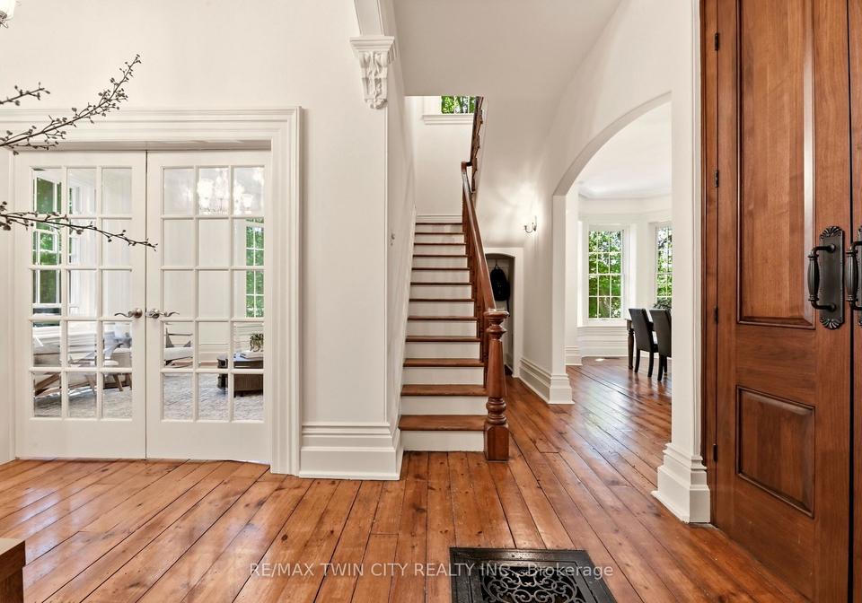 25-dunbar-street-brant-ontario-x13787162