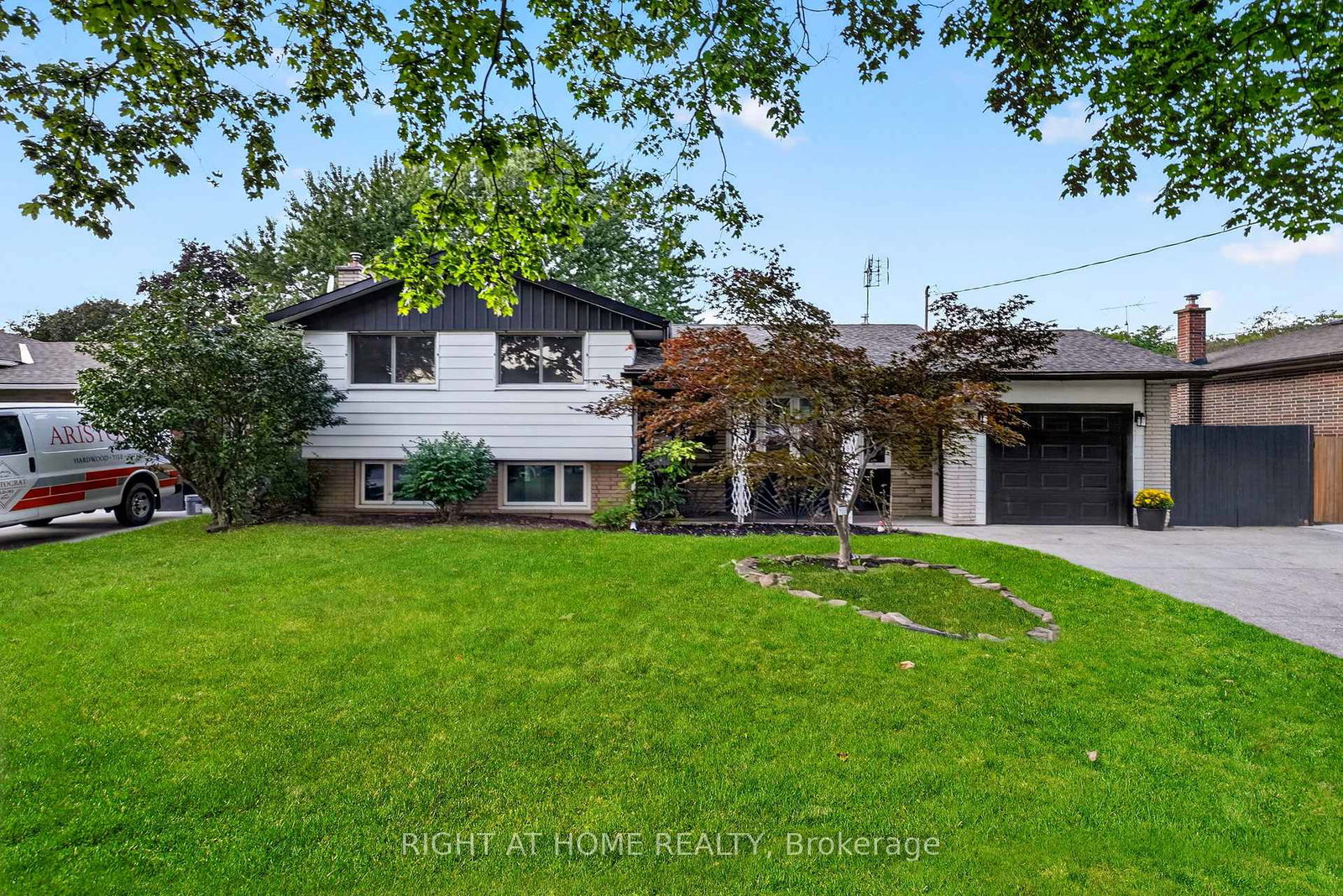 19-brentwood-drive-st-catharines-ontario-x13787418