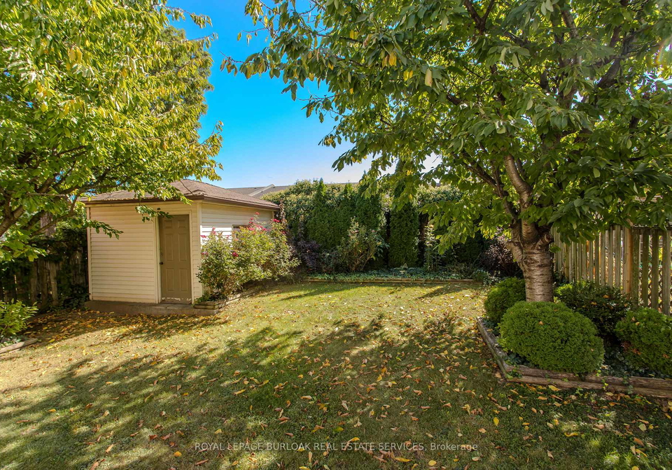 14-ellington-avenue-hamilton-ontario-x13787506