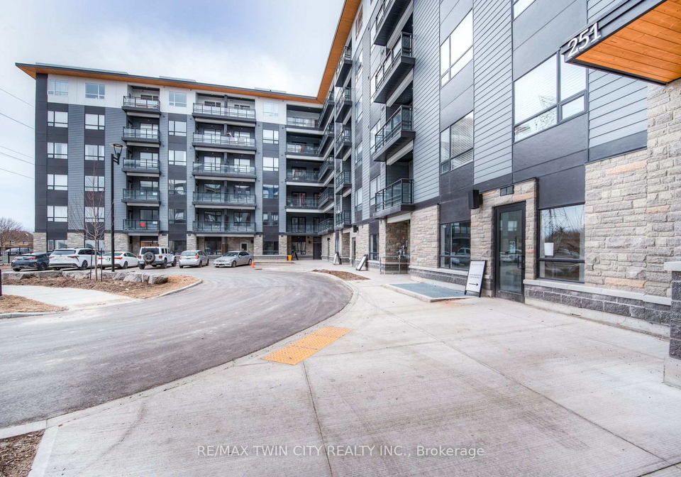 251-northfield-drive-e-waterloo-ontario-x13787800