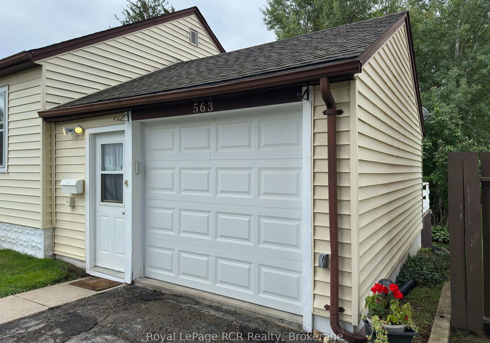 563-9th-street-hanover-ontario-x13788070
