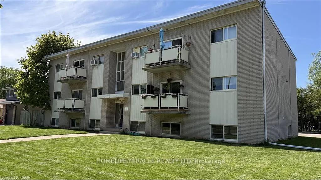206-indian-road-kitchener-ontario-x13788408