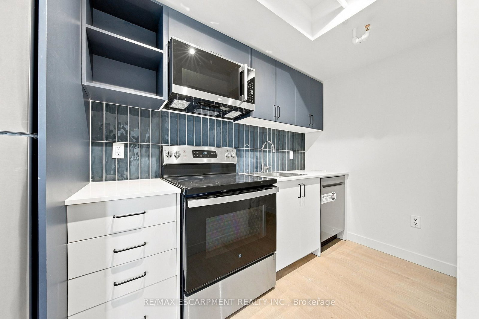 325-james-street-s-hamilton-ontario-x13788590
