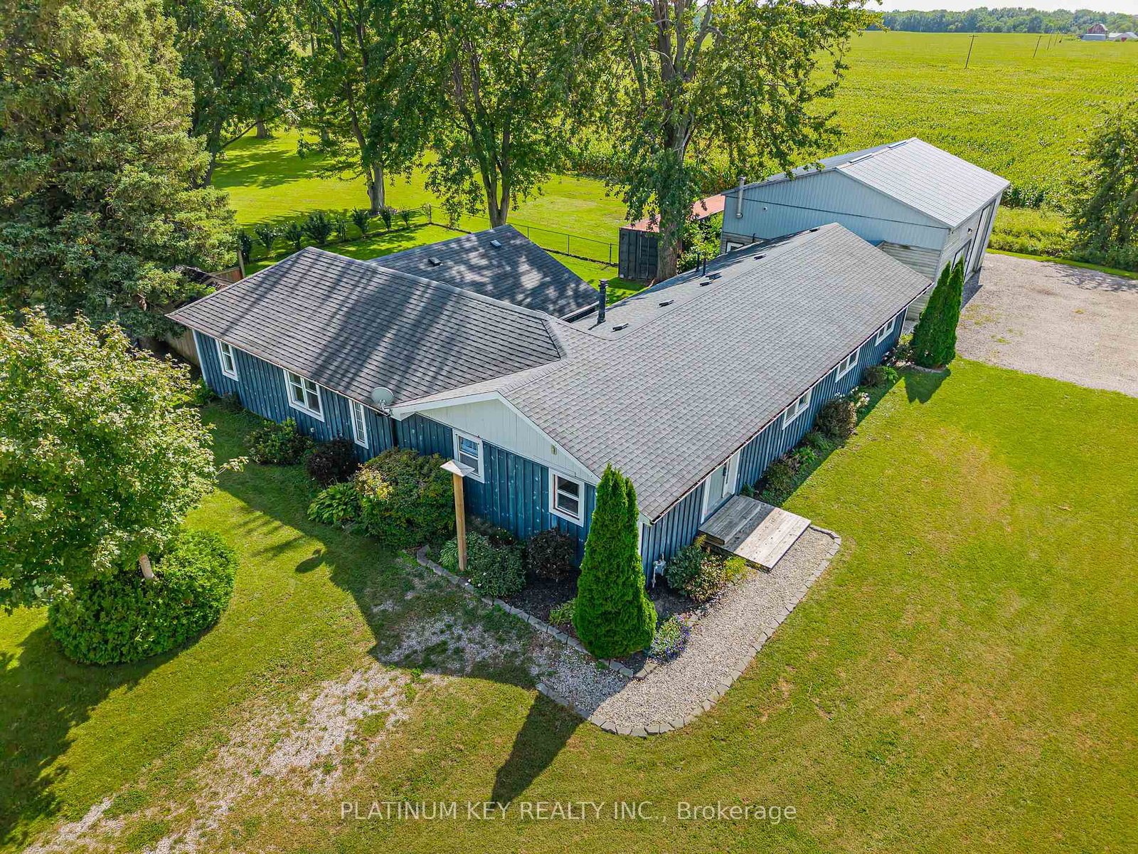 2731-longwoods-road-southwest-middlesex-ontario-x13788660
