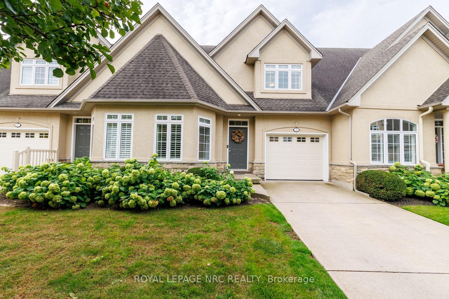 8142-costabile-drive-niagara-falls-ontario-x13788714