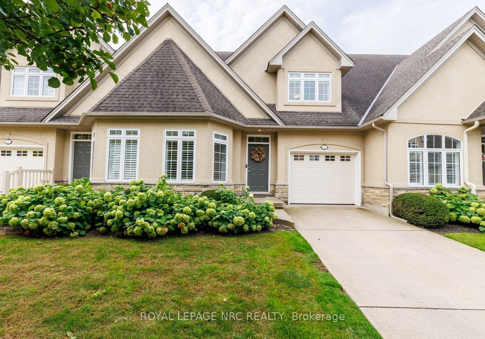 8142-costabile-drive-niagara-falls-ontario-x13788714