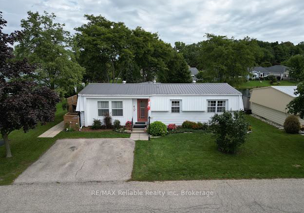 413-shannon-boulevard-south-huron-ontario-x13788790