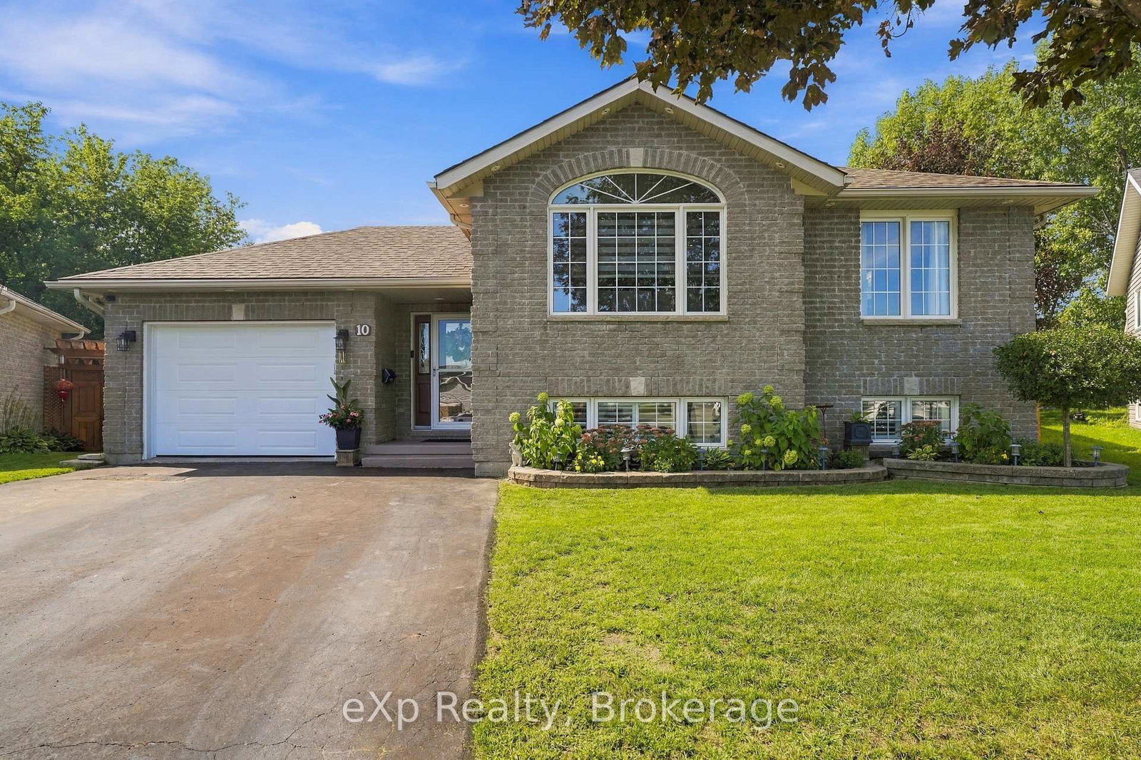 10-christopher-court-belleville-ontario-x13788814