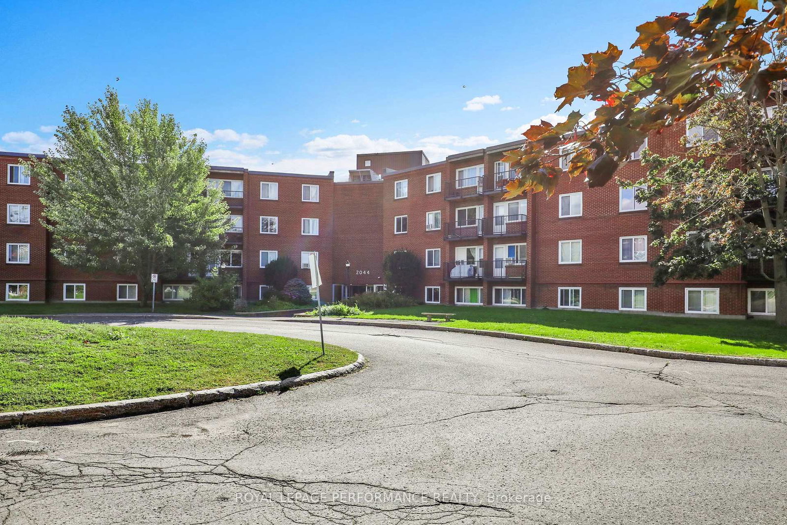 2044-arrowsmith-drive-ottawa-ontario-x13788936