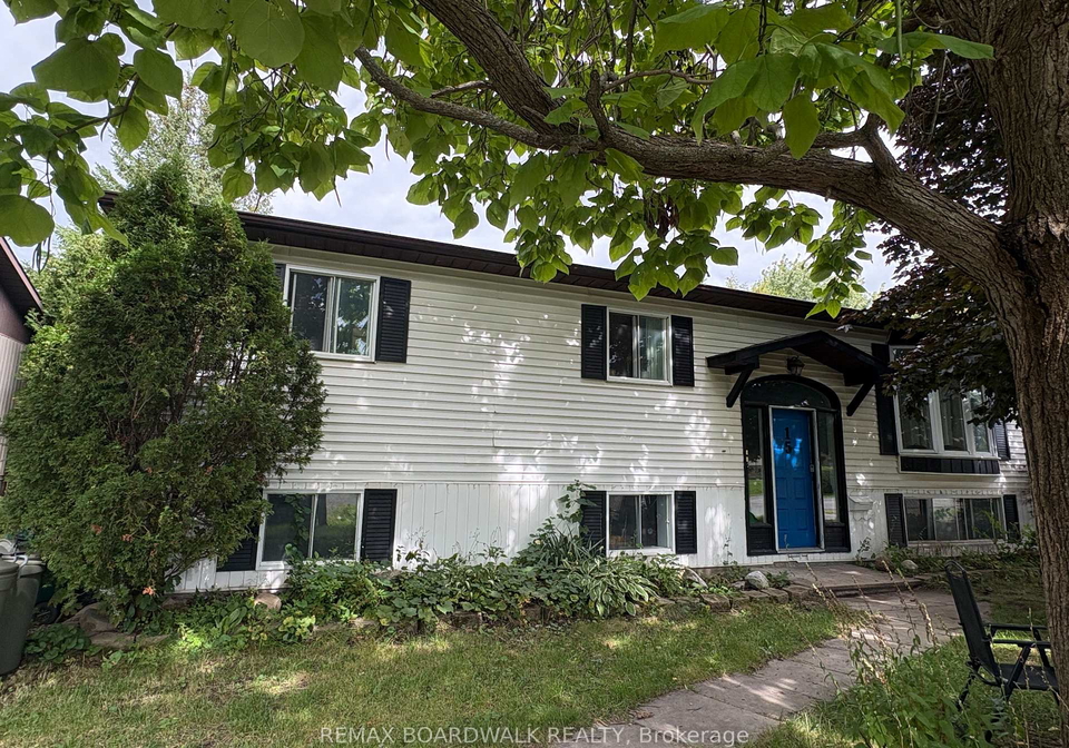 15b-dowdall-crescent-ottawa-ontario-x13788972