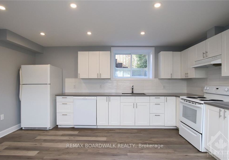 15b-dowdall-crescent-ottawa-ontario-x13788972