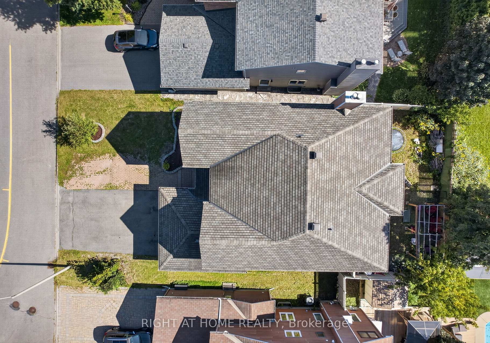 12-baslaw-drive-ottawa-ontario-x13789224