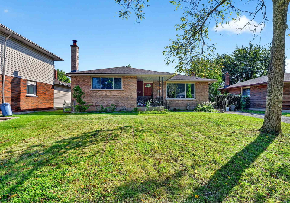 56-burness-drive-st-catharines-ontario-x13789244