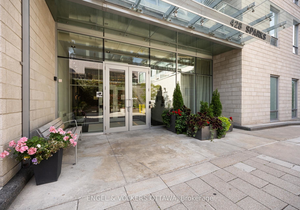 428-sparks-street-ottawa-ontario-x13789448