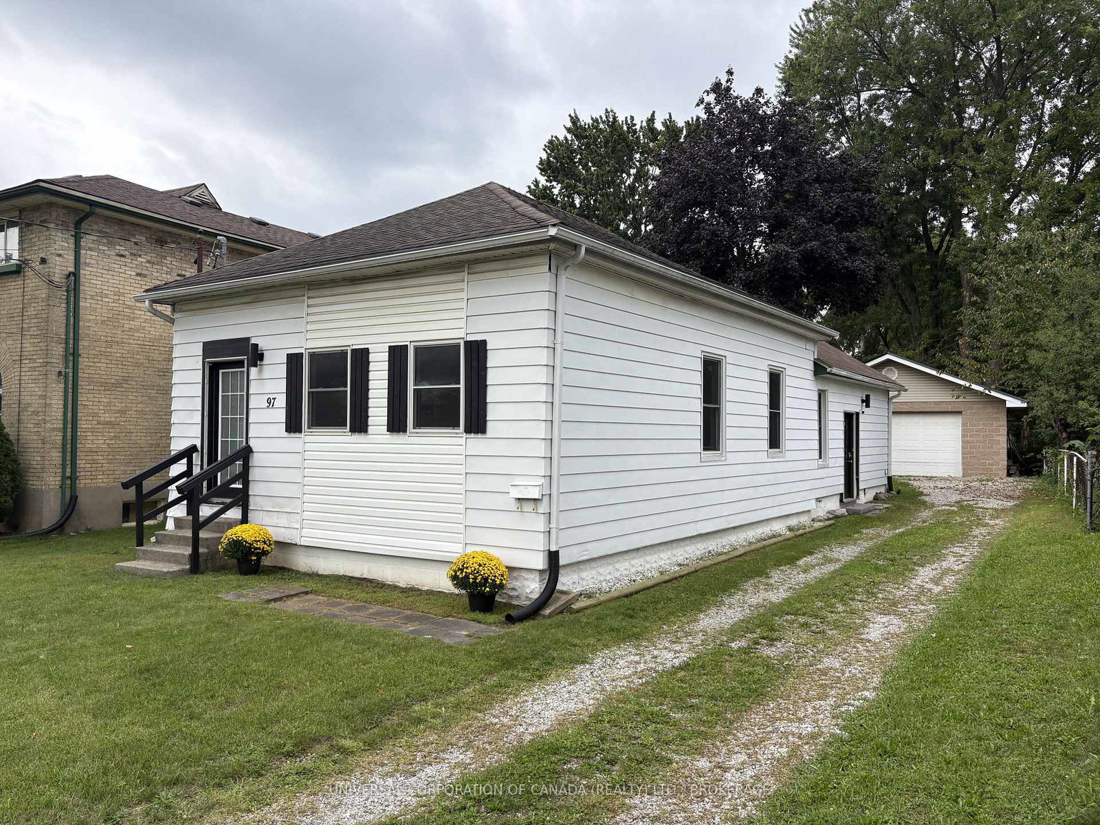 97-chesley-avenue-london-east-ontario-x13789542
